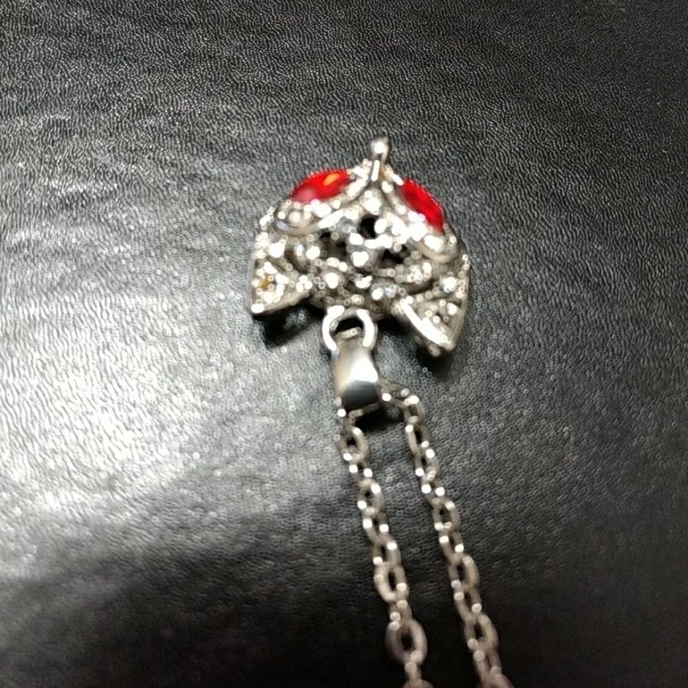 Silver tone fox pendant necklace 20" red rhinestone - Picture 3 of 6
